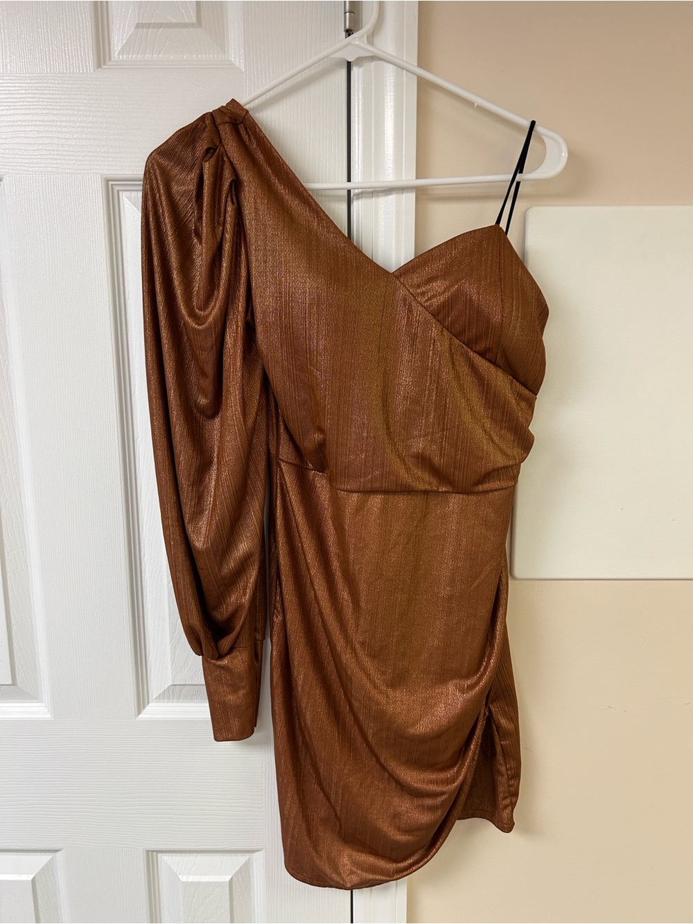 NWT Venti6 Metallic One-Shoulder Dress in a copper bronze-brown